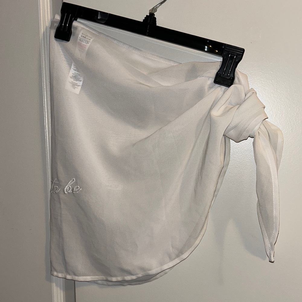 White “Wifey to Be” sarong